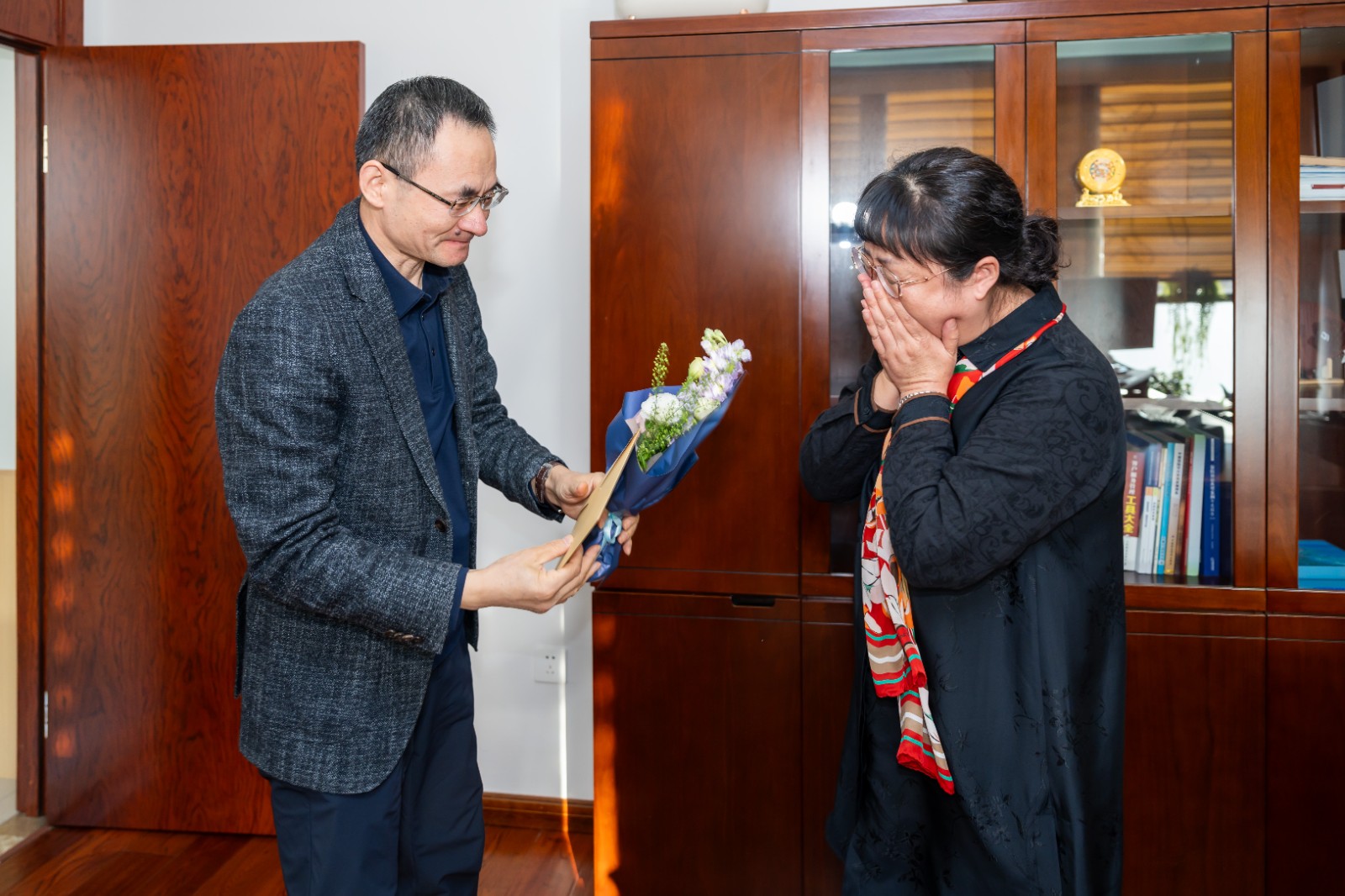 1765349344135258.jpg 1765349344135258.jpg