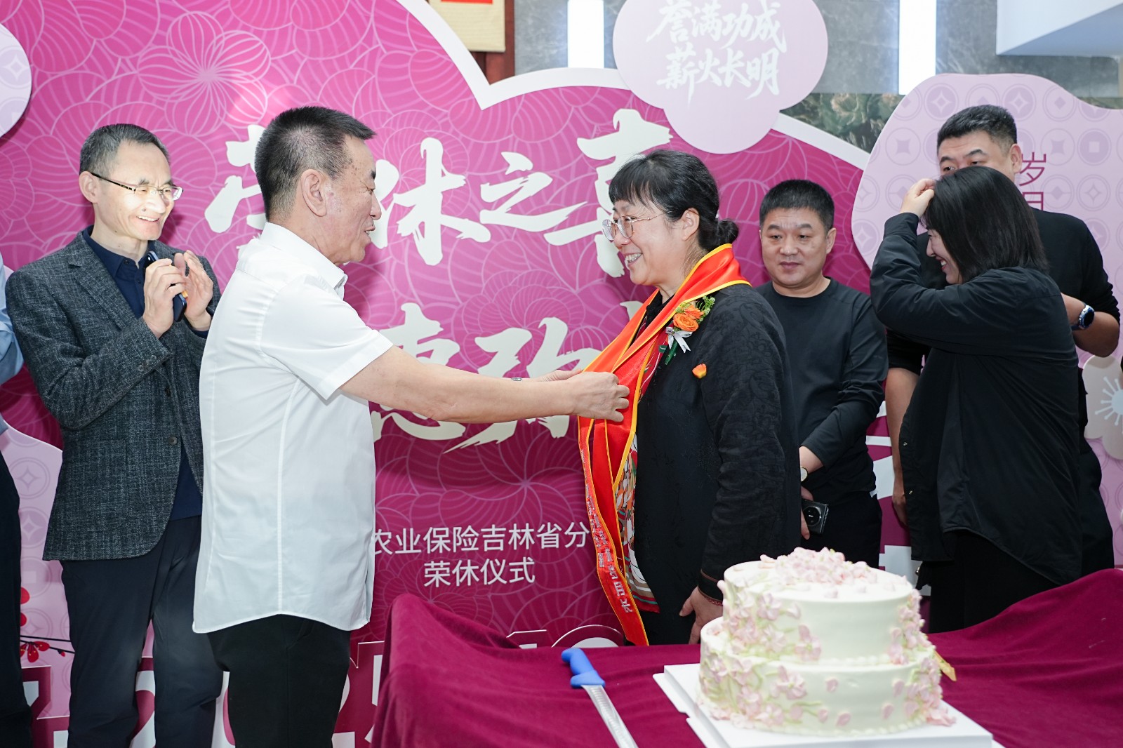 1765349346635794.jpg 1765349346635794.jpg