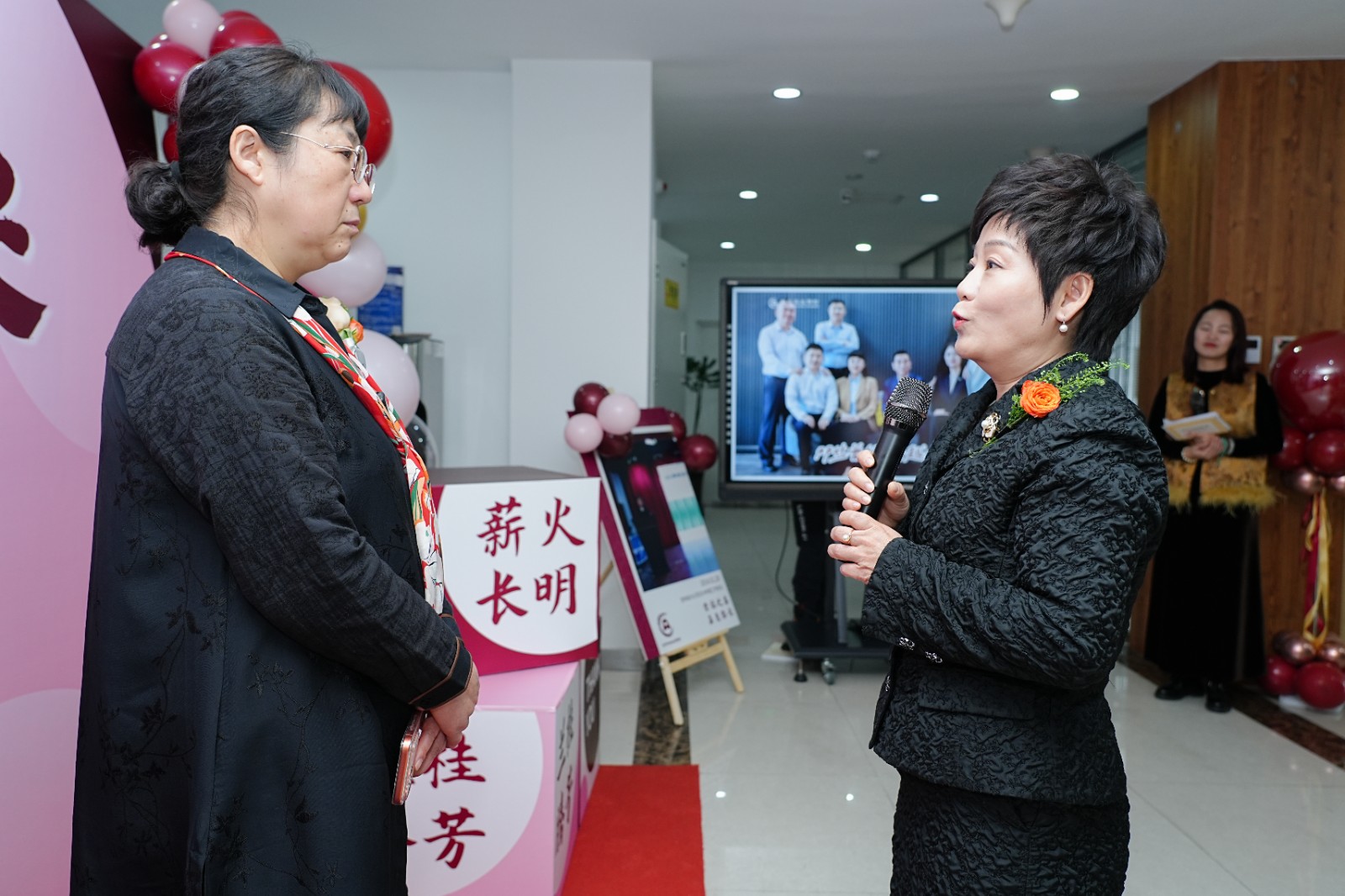 1765349351143538.jpg 1765349351143538.jpg